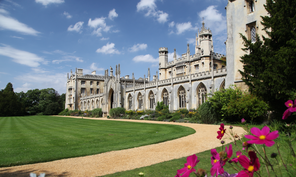 Cambridge-uni
